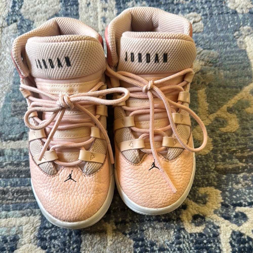 Jordan Pink Sneakers Soft Flexible Soles max Aura